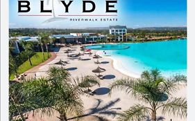 Luxurious 1-Bedroom Apartment At The Blyde, Pretoria